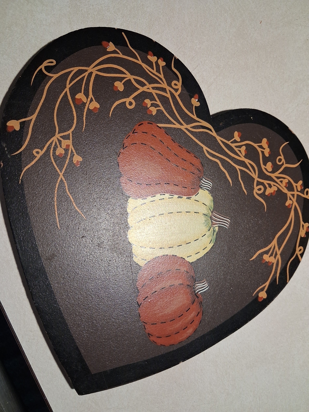 Heart-Shaped Farmhouse Wall Art - Brown with Orange & Cream Pumpkins